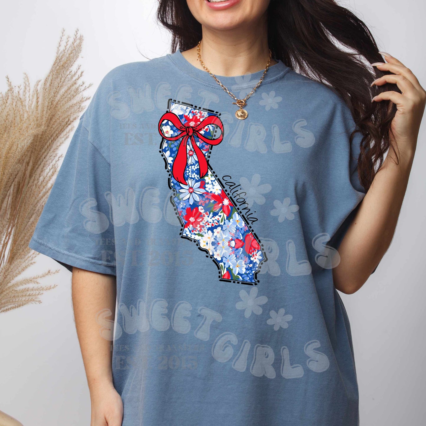 California State Floral Bow Heat Transfer – Ready to Press Trendy USA Map Iron-On Design for Shirts, Totes, Patriotic DIY – Cute & Durable