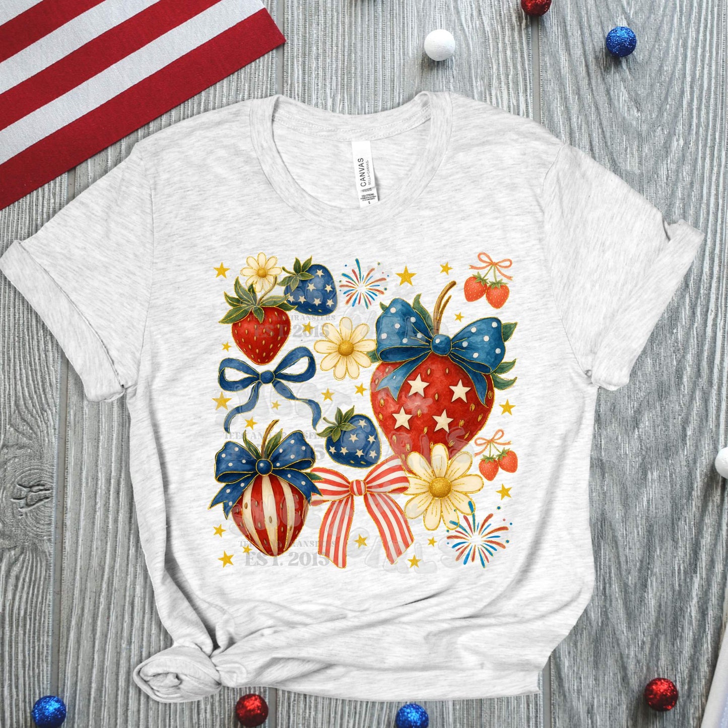 Strawberries and Daisies July 4th Bow DTF Transfer - Coquette Americana Iron-On Heat Transfer