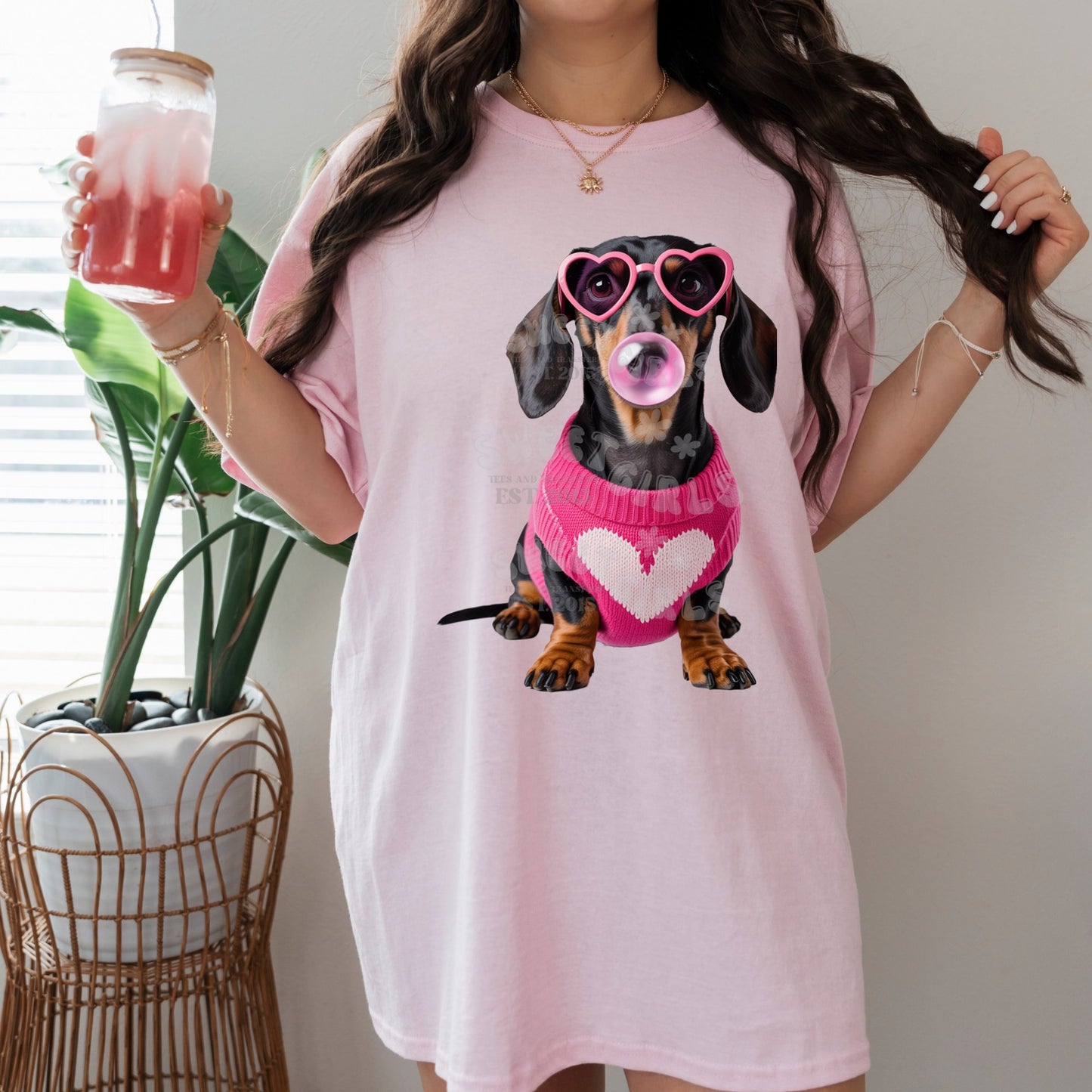 Bubble Gum Dachshund in Pink Sweater DTF Transfer – Cute Valentine Dog Print – Direct to Film Iron-On Transfer for Shirts, Bags & More